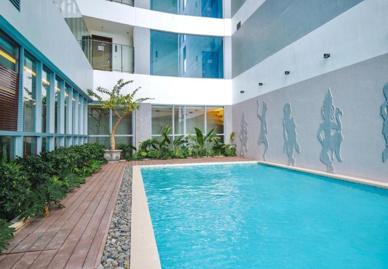 Panorama Sky Blue Nha Trang Aparthotel Exteriör bild